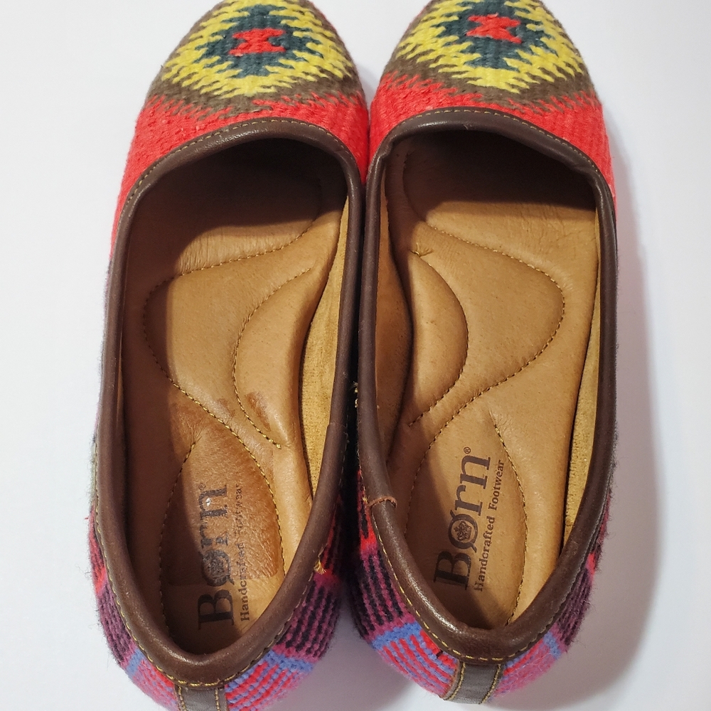BORN Women's Giselle Red Slip On Southwestern Flat Size 7.5 - Picture 5 of 13